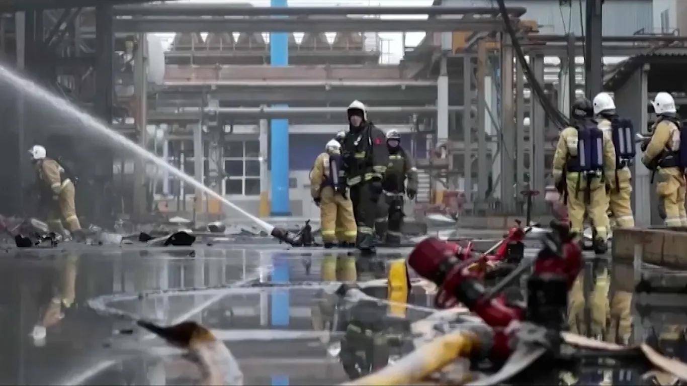 斯达vs奥勒松_普京耐心被消耗殆尽斯达vs奥勒松，连炸72小时抹平油厂，阿塞拜疆还敢接招吗？