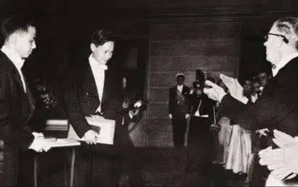 皇冠信用網代理如何申请_“大先生”千古皇冠信用網代理如何申请，杨振宁的一生