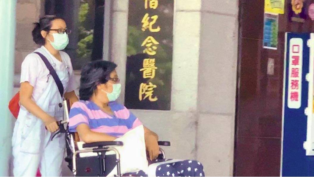 皇冠信用网代理注册
_57岁音乐人袁惟仁被送急诊皇冠信用网代理注册
,6年前因跌倒导致脑溢血,曾创作《征服》《梦醒了》等歌曲