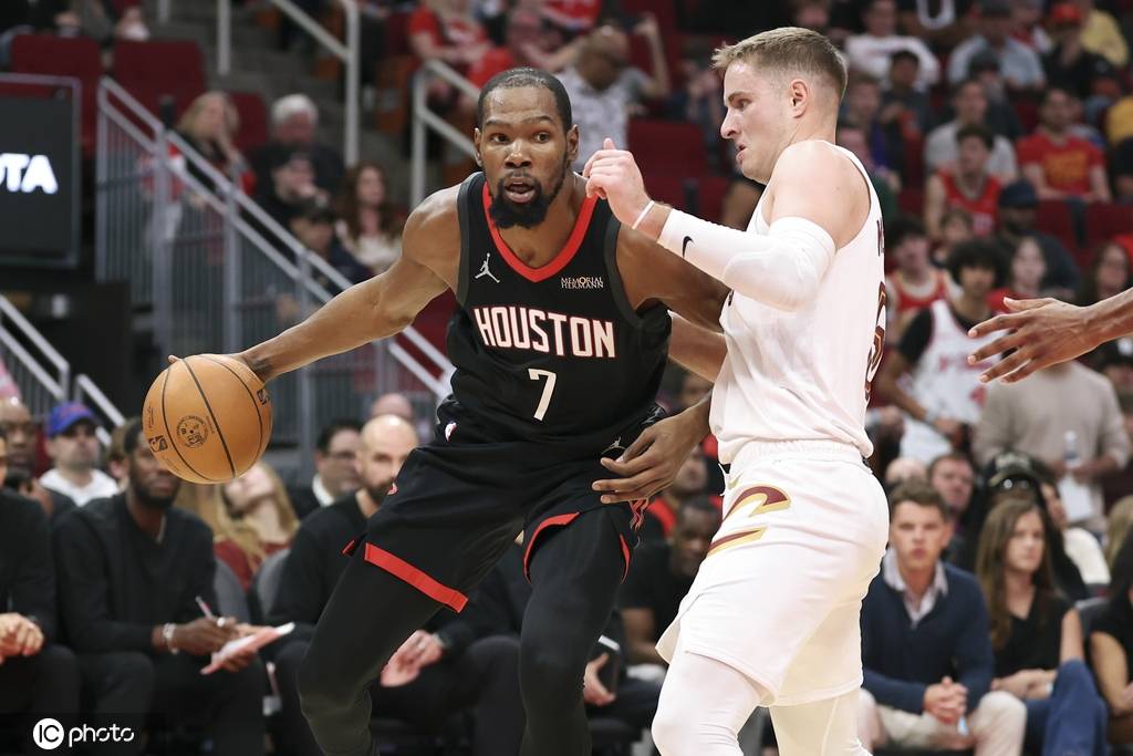 皇冠信用平台出租出售_杜兰特30+7谢泼德18分米切尔16+6 火箭轻取骑士