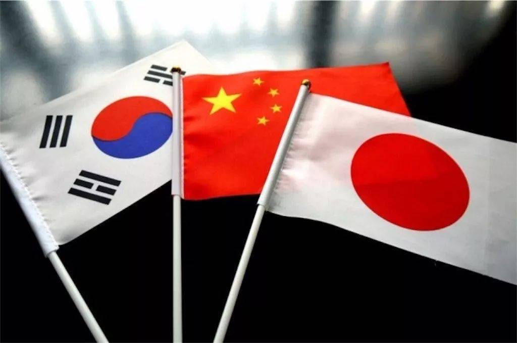 皇冠电话
_李在明抵日皇冠电话
,对中日关系换了说法,高市下定决心,对华反击开始?