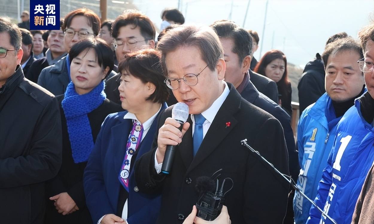 皇冠电话
_李在明抵日皇冠电话
,对中日关系换了说法,高市下定决心,对华反击开始?